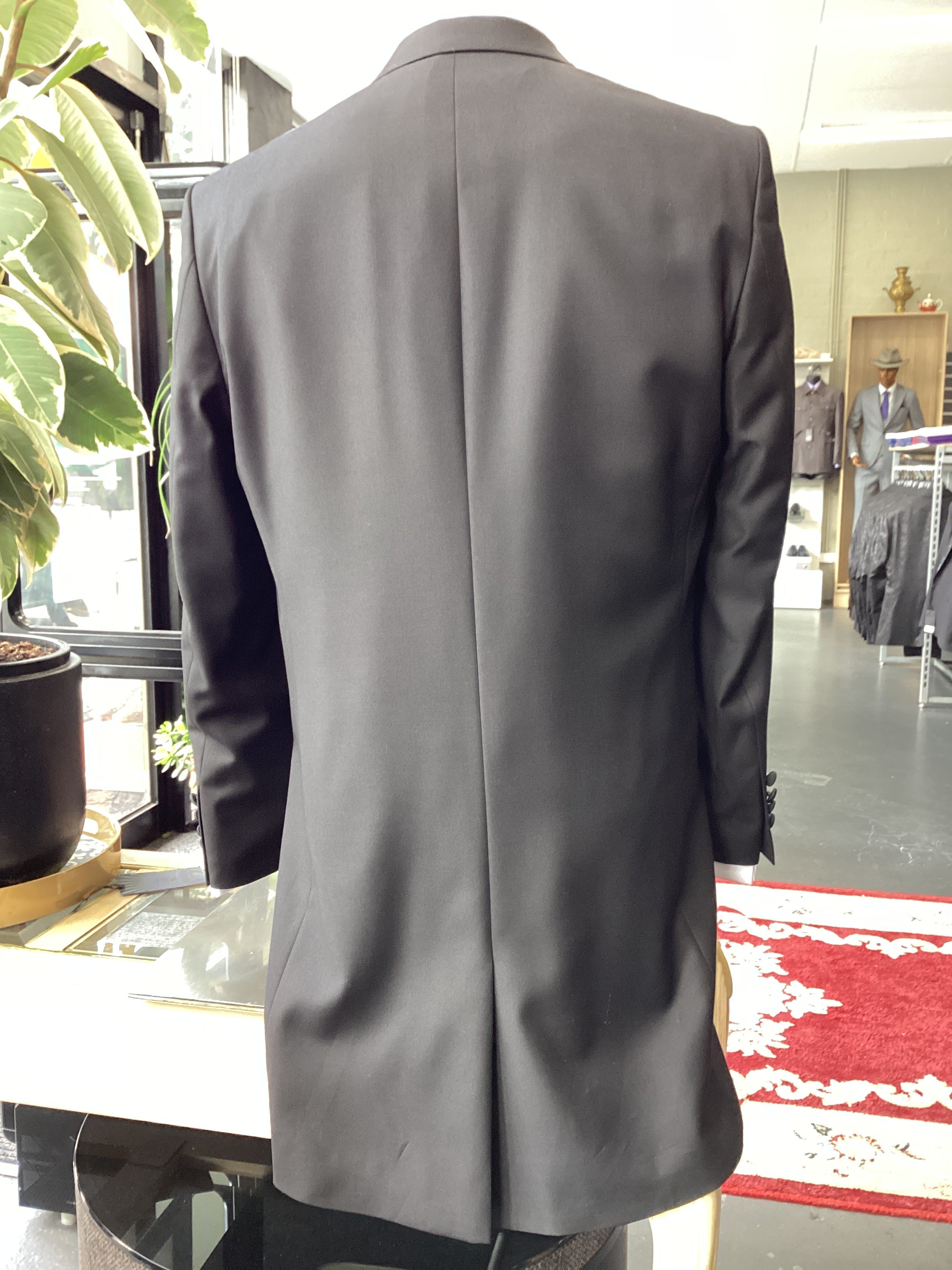 Edgers Men's Three-Piece Suit + Bow tie