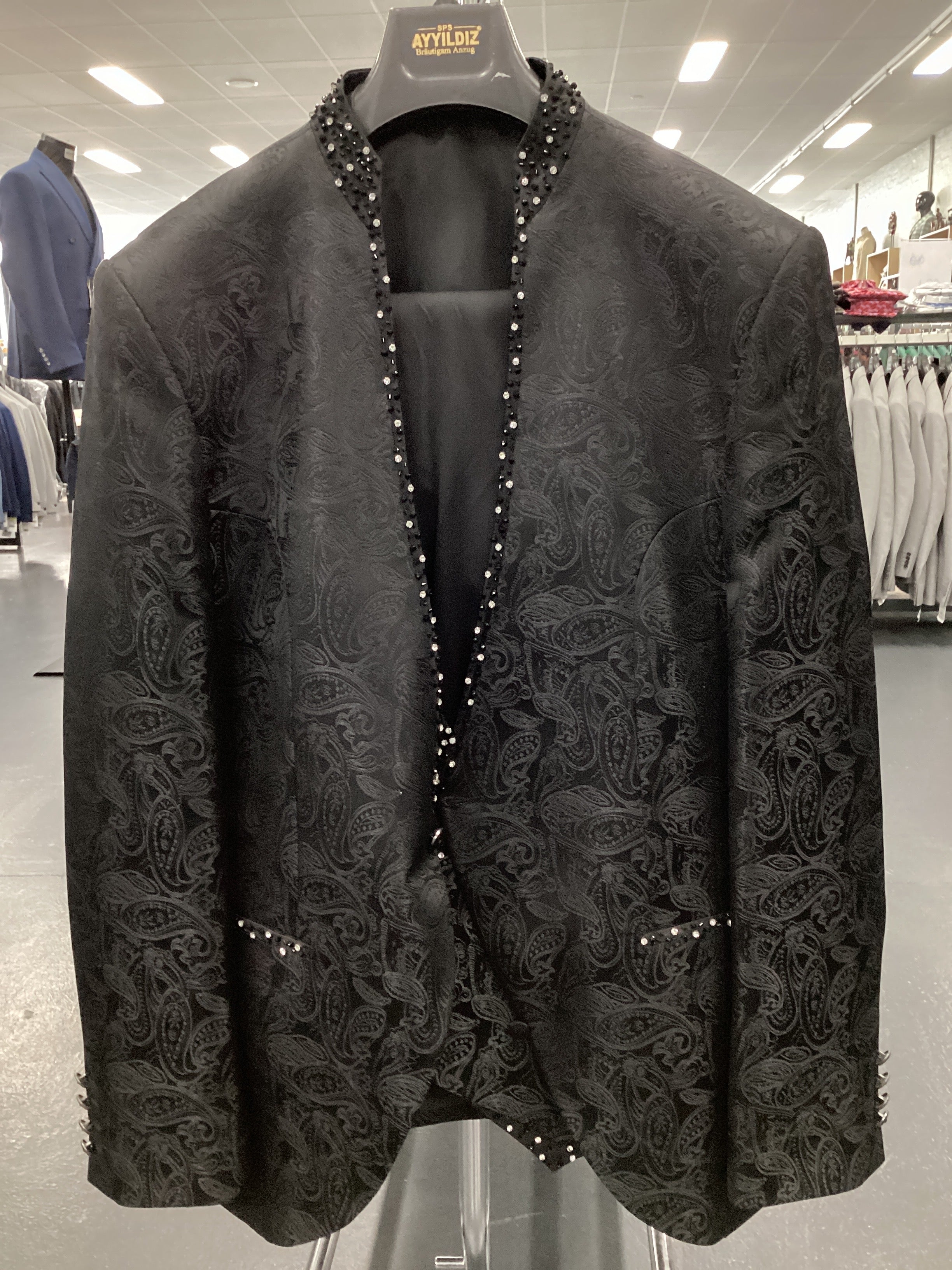 Ayyildiz Men’s Three-Piece Suit