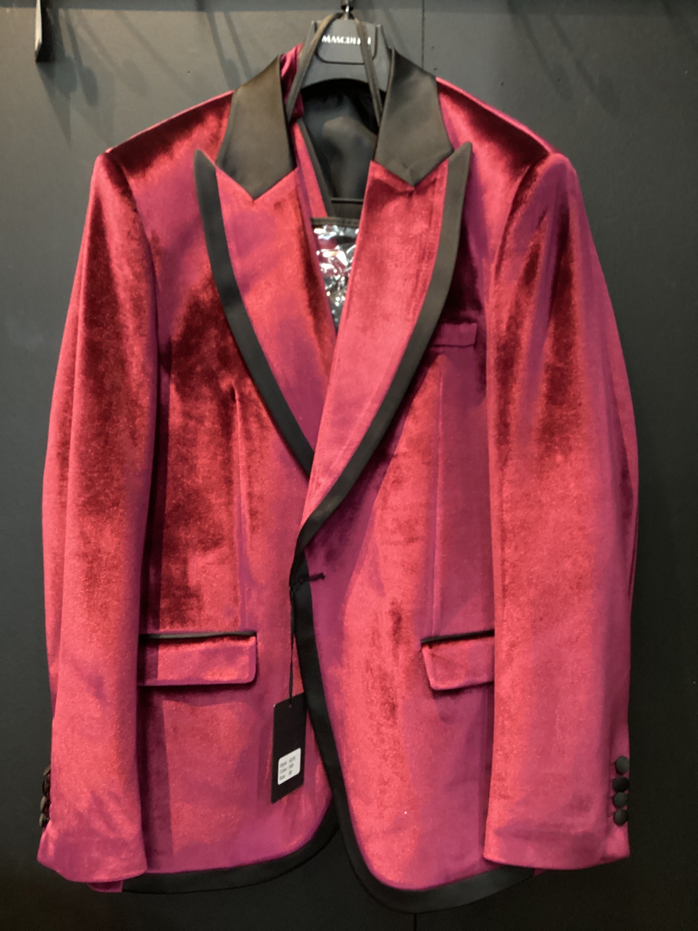 Musculini Men’s Three-Piece Suit + Bow Tie