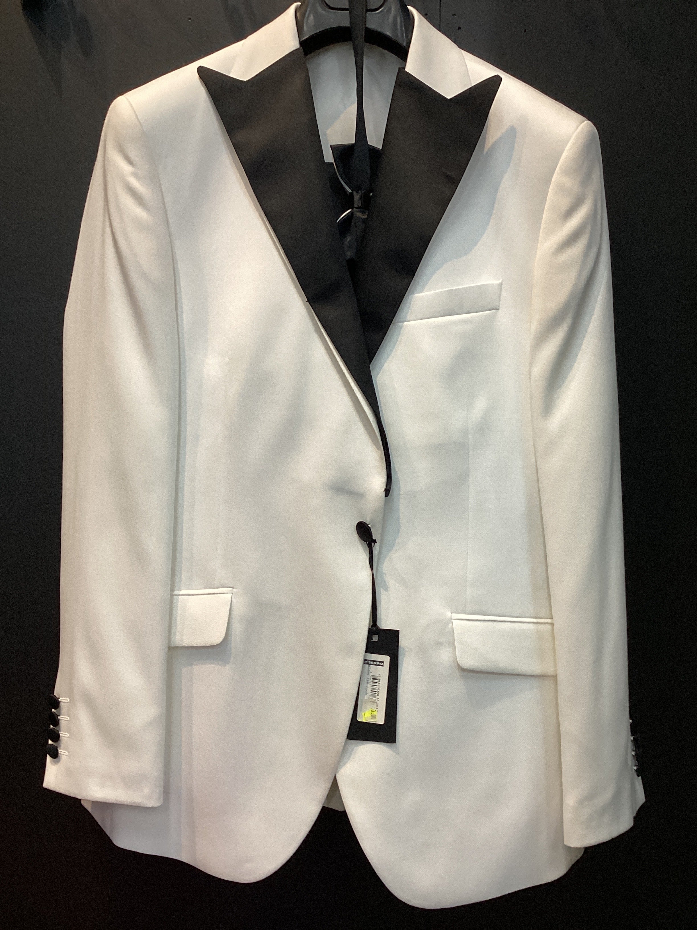 Piserro Men’s Three-Piece Suit + Bow tie