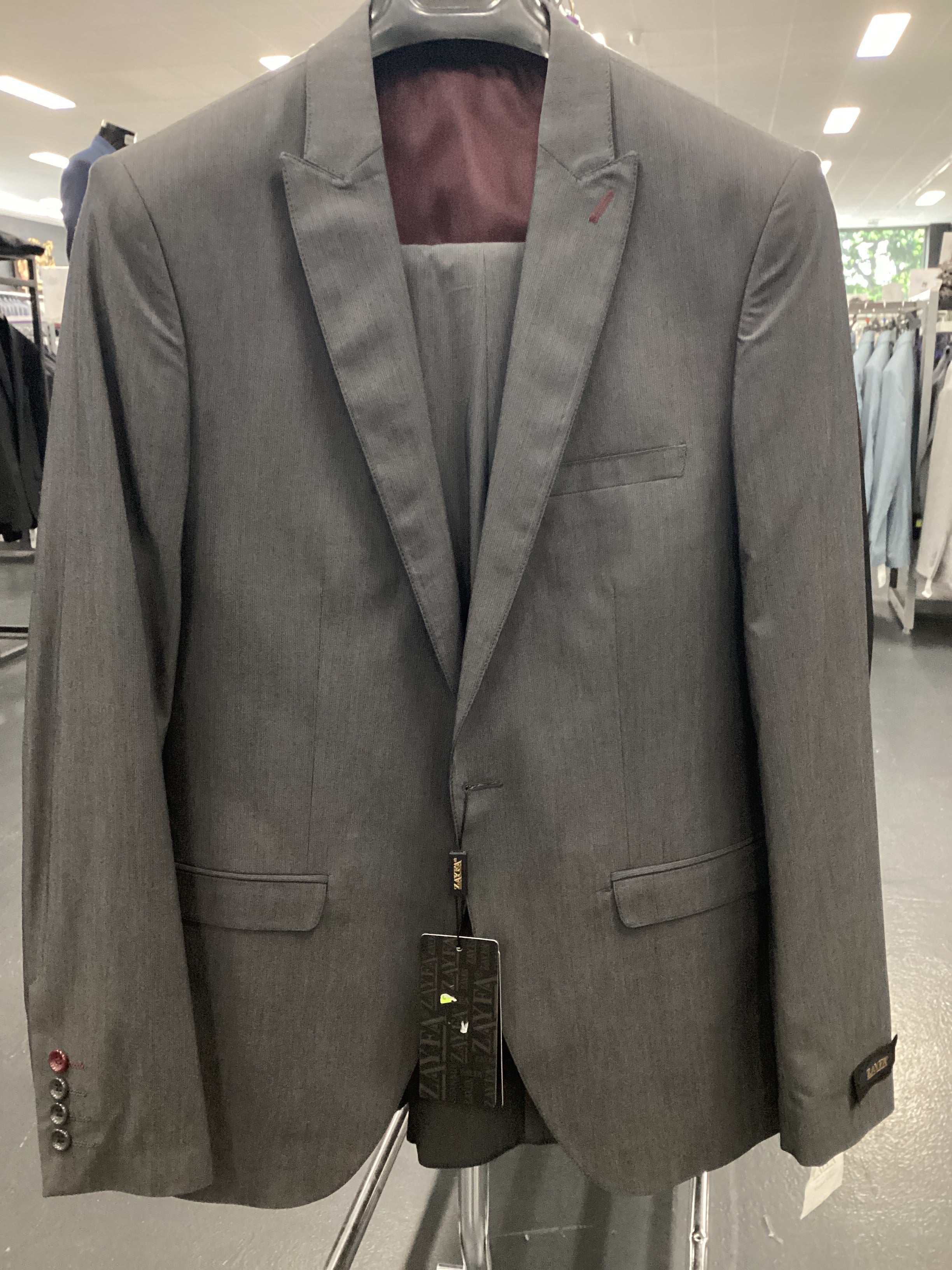 Zayfa Men’s Three-Piece Suits