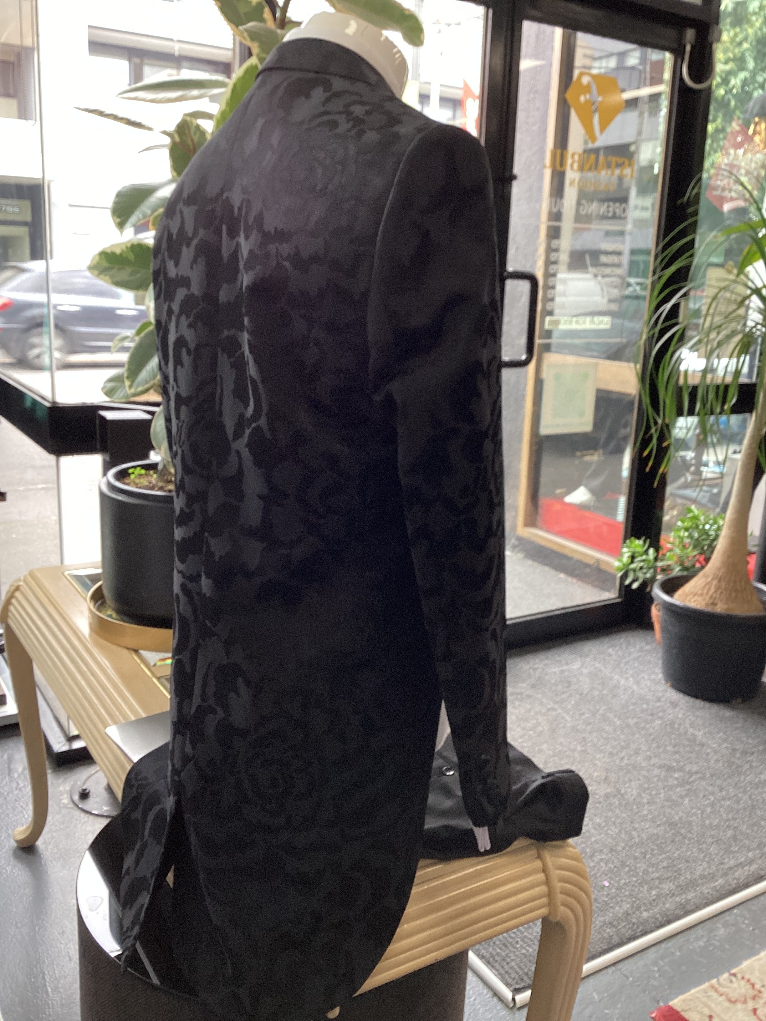 Edgers Men's Three-Piece Suit + Bow tie