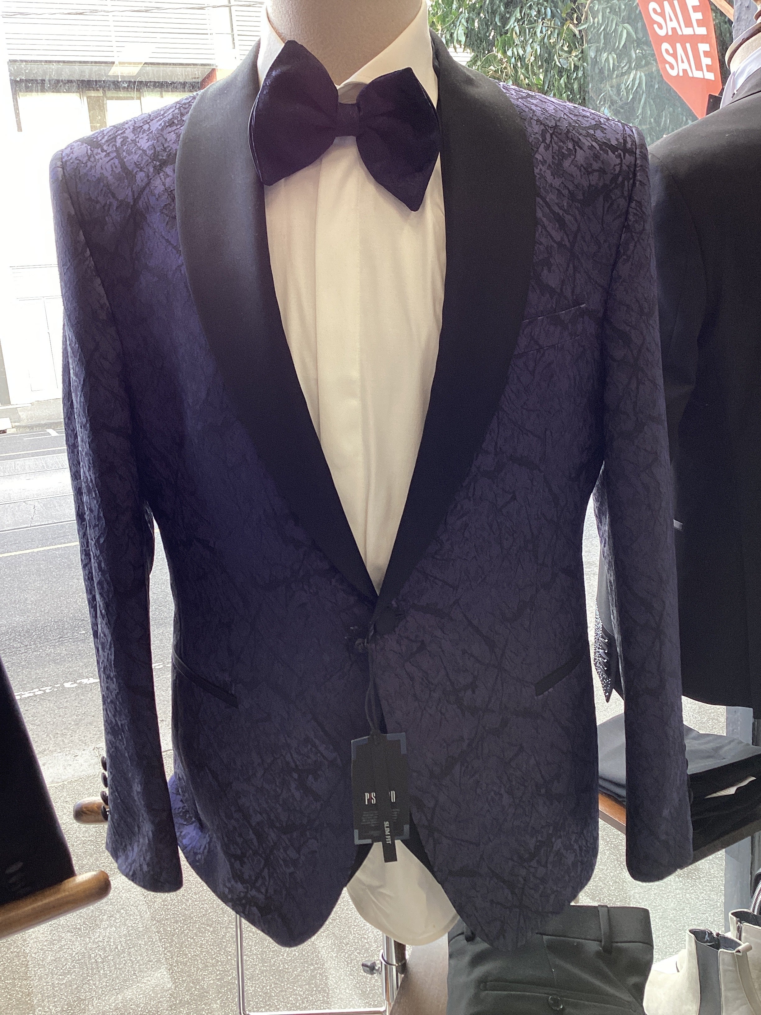 Piserro Men’s Three-Piece Suit + Bow tie