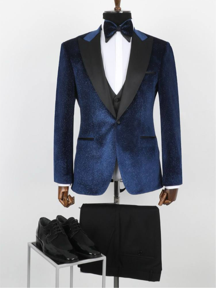 Edgers Men’s Three-Piece Suit + Bow tie