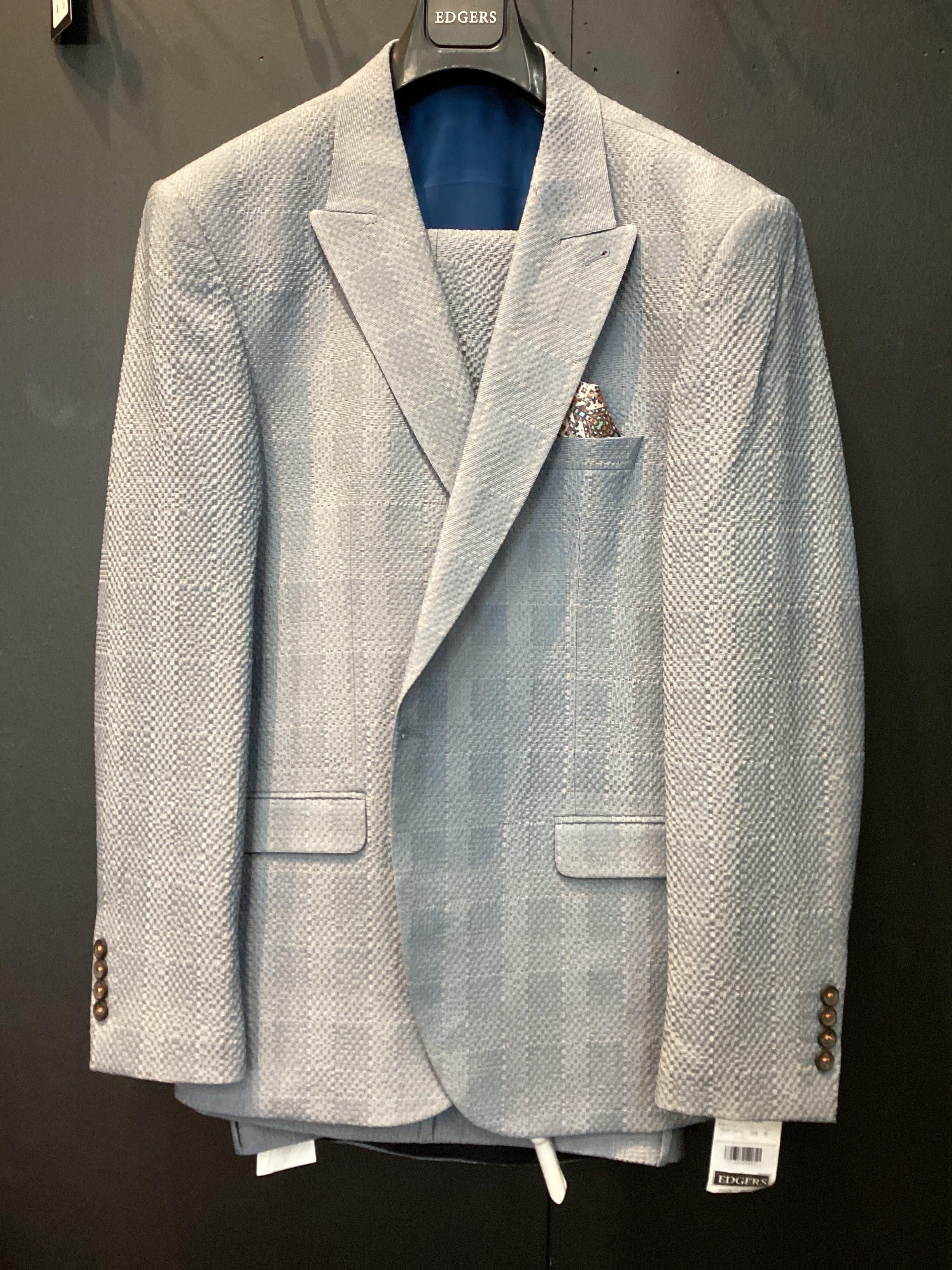 Edgers Men’s Three-Piece Suit