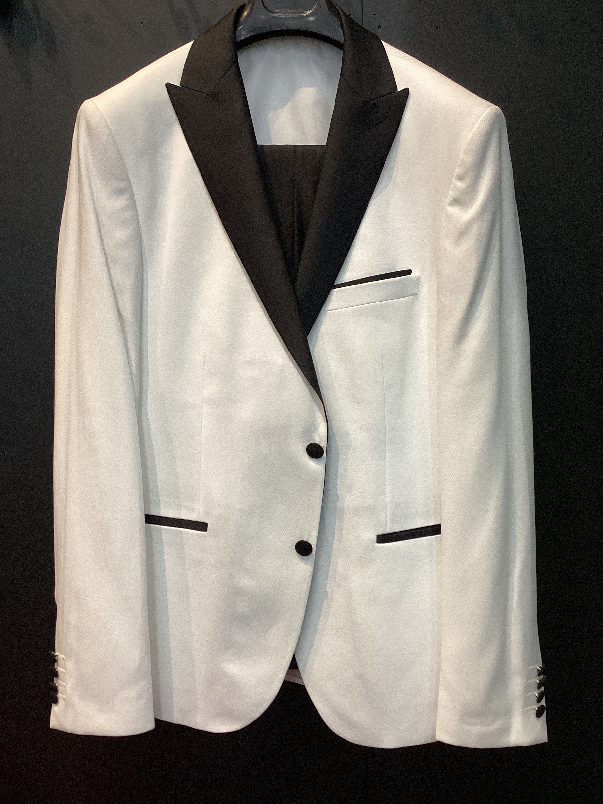 MCR Men’s Three-Piece Suit