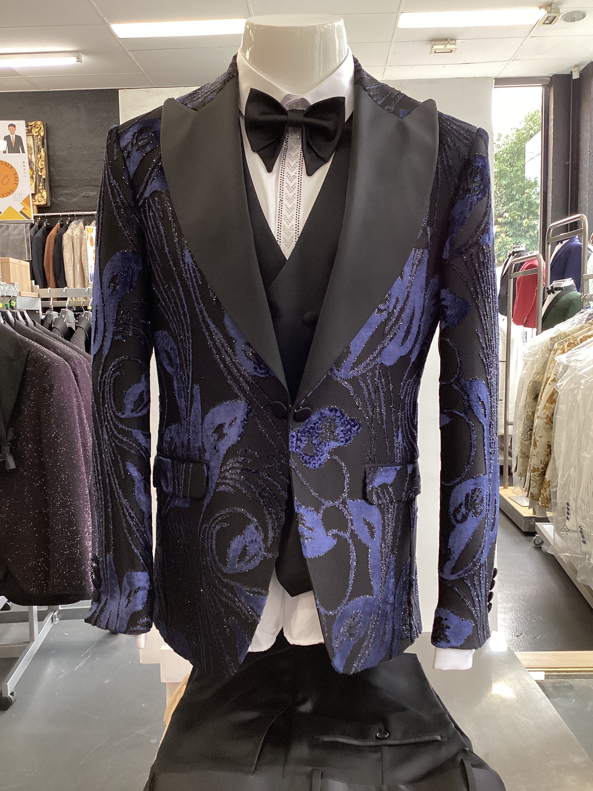 Suit