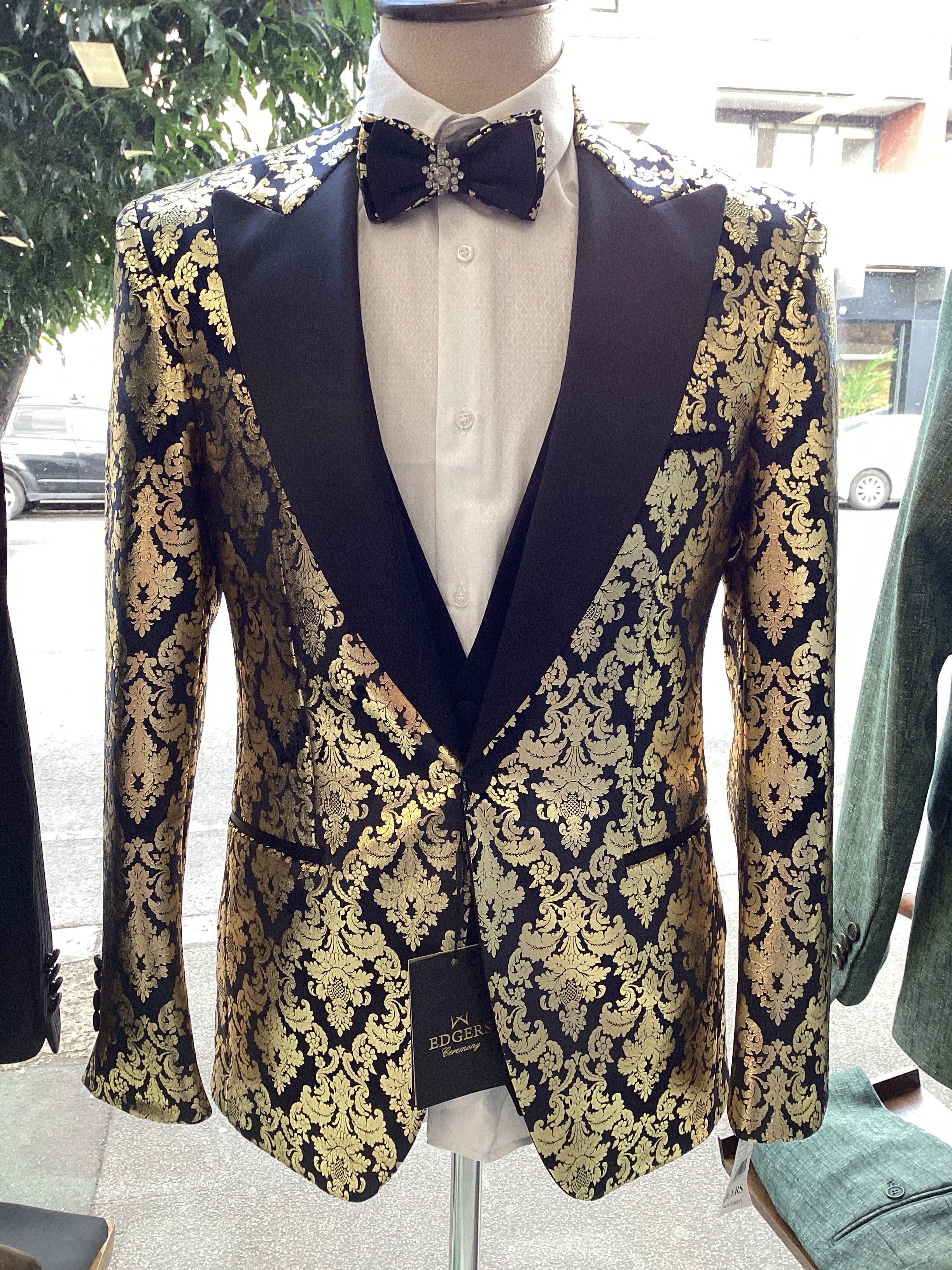 Suit