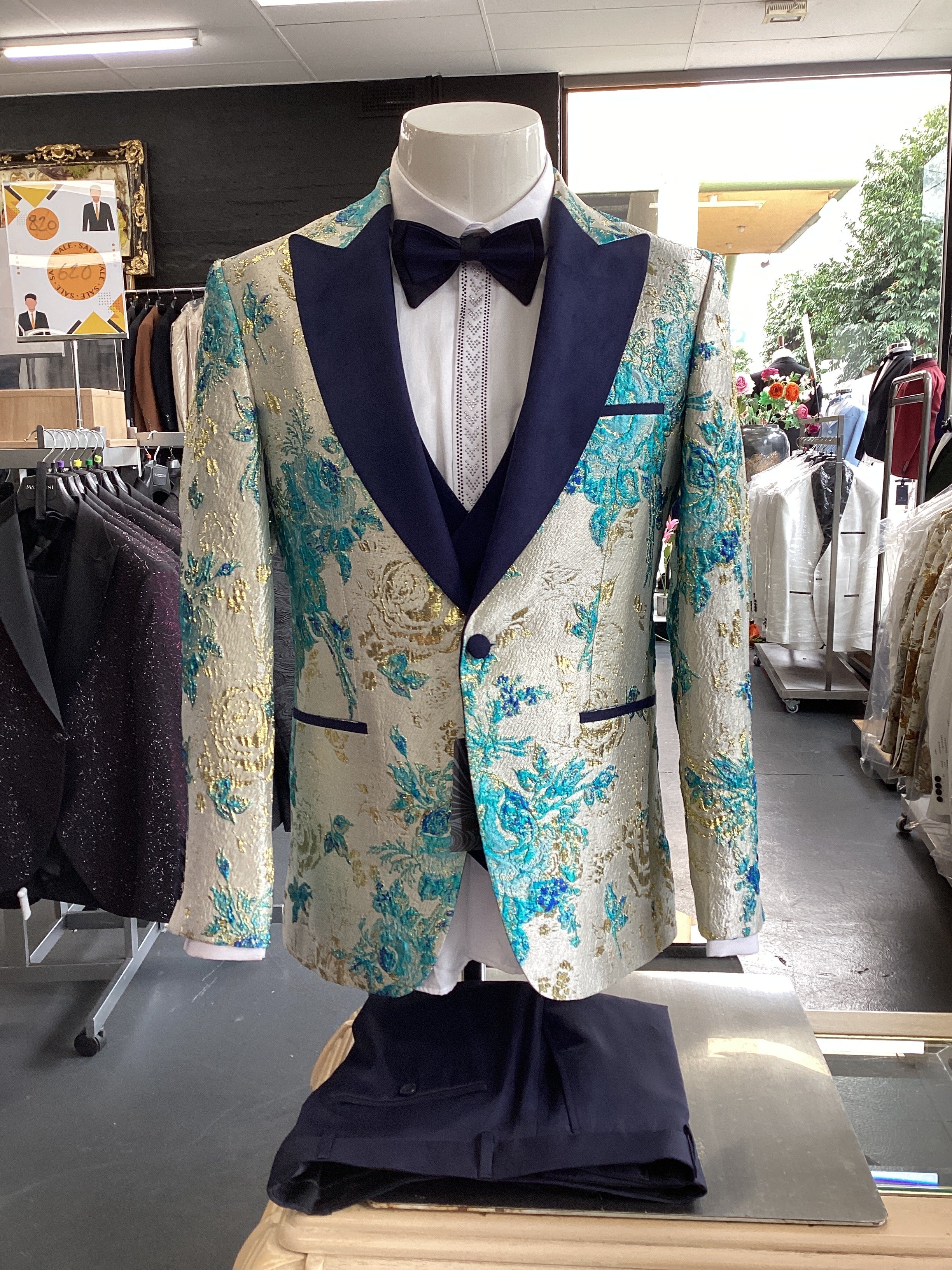 Suit